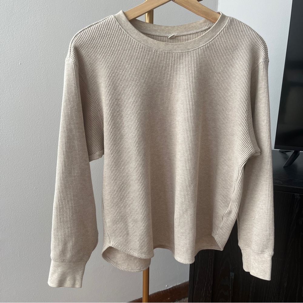 Uniqlo Beige Waffle Knit Crewneck Sweater